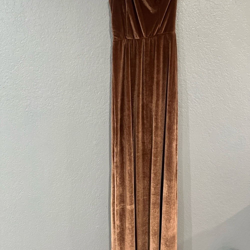 Baltic Born Tatiana Velvet One-Shoulder maxi dress - Picture 5 of 6